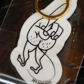 RAT FINGER KEY CHAIN