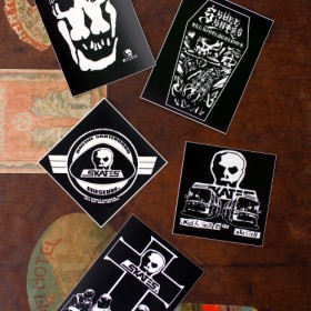 SKULL SKATES STICKER