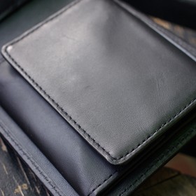 CLAMSHELL WALLET