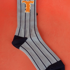 T LOGO SOCKS