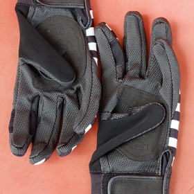 A-007 SLOT GLOVE