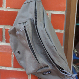 FUNNY POUCH