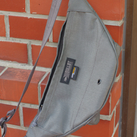 FUNNY POUCH