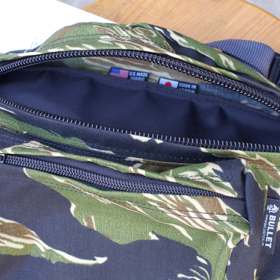 FUNNY POUCH