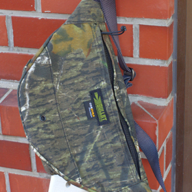 FUNNY POUCH