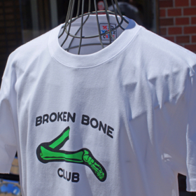 BROKEN BONE CLUB S/S TEE