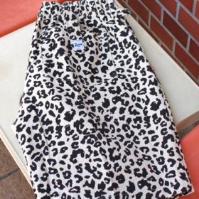 THE HOLIDAY - COMFY FIT- LEOPARD COTTON TWILL SHORT EASY PANTS