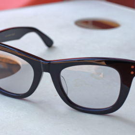 MODEL-TUNDRA -PHOTOCHROMIC-