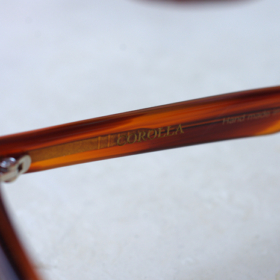MODEL-COROLLA -PHOTOCHROMIC-