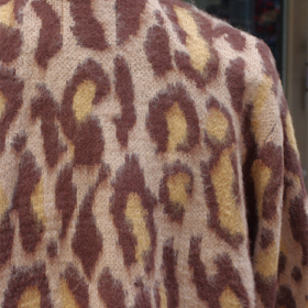 VINTAGE PATTERN SHAGGY ZIP CARDIGAN
