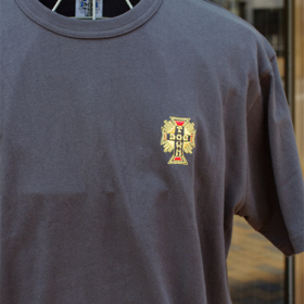 DOGTOWN x BLUCO ONE POINT TEE DOGTOWN x BLUCO ONE POINT TEE
