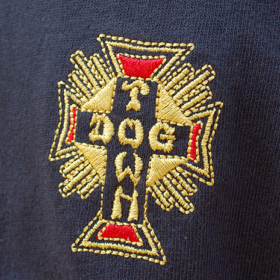DOGTOWN x BLUCO ONE POINT TEE DOGTOWN x BLUCO ONE POINT TEE